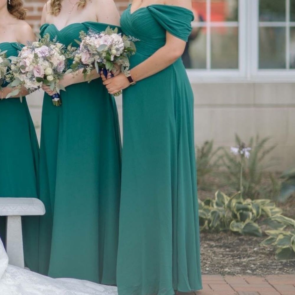 Dress - Picture 4 of 5